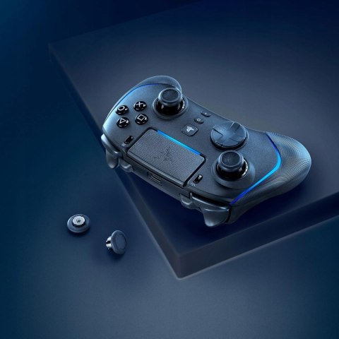 PAD BEZPRZEWODOWY RAZER WOLVERINE V2 PRO PLAYSTATION PC RGB HYPERTRIGGER